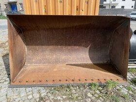 Lyžica na nakladač Volvo L110 / L120 s upínákem