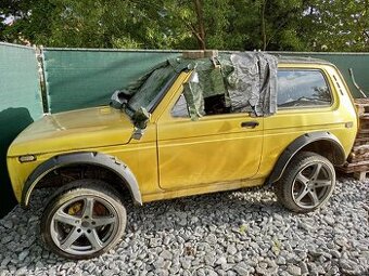 Predam Lada niva 4x4 ma aj špz