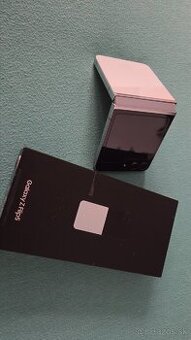 Samsung galaxy Z flip 5 8gb/512 mint