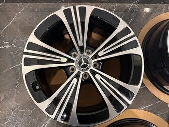Original Mercedes E Klasse W214 S214 R18 A21440122