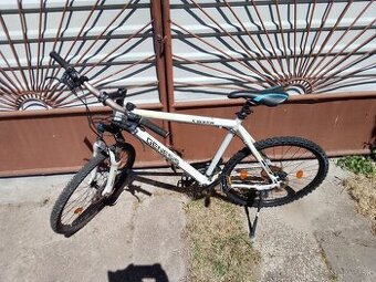 Predám Professionalný Bicykel Genesis (Hlinikový rám)kola 26