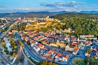 Hľadáme 3- izbový byt na prenájom v Trenčíne