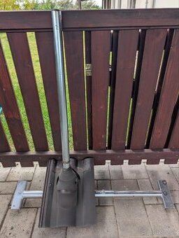 Strešná konzola na anténu alebo satelit