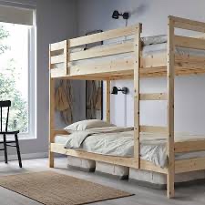 Poschodová posteľ drevená Ikea