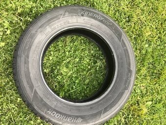 Nepoužívaná letná pneu Hankook 195/65 R15