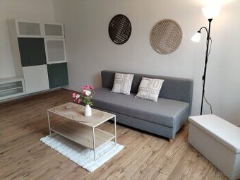 🏡 Prenájom moderný, kompletne zrekonštruovaný byt 52 m², 1/4