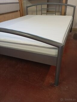Posteľ 140x200