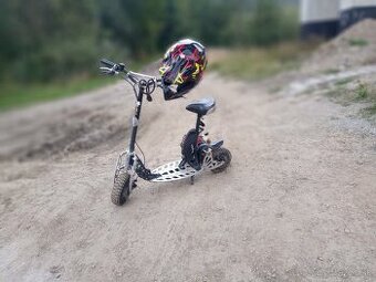 Benzínová kolobežka Nitro scooters xg07 - 1