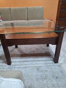 Konferenčný stolík so sklom - 1