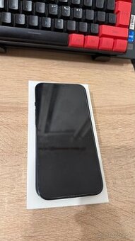 iPhone 13 128GB Midnight – plne funkčný, krabička