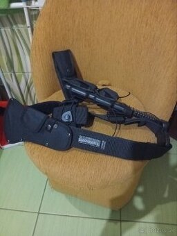 Takticky outdoorovy noz