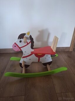 Hojdací koník s opierkou