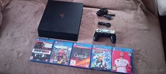 Ps4 pro s hrami