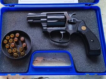 Plynový revolver Smith & Wesson 9mm