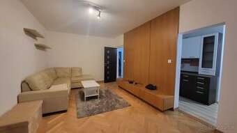 Prenajmem 3-izbový veľký byt - 1