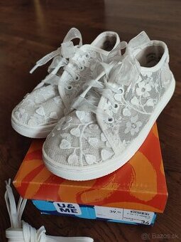 Dievčenské topánky veľ.34