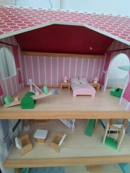 Barbie domček s výtahom + posilovňa