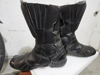 Čižmy na motorku 42