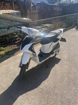 Predám skuter 125 trevis