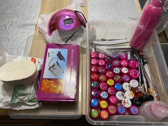 Komplet sada na gelove nechty