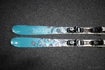 lyže freeride , freestyle Scott Luna 166 cm krasne