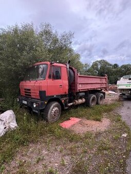 Tatra 815
