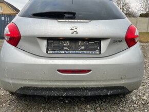 Peugeot 208 mod.10-15 PP dvere, zadné svetlo, spätné zrkadlá