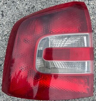 Skoda Octavia II Combi zadne svetlo