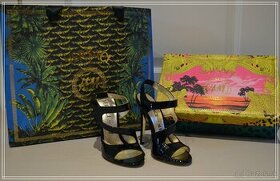 VERSACE FOR H&M - sandále v darčekovom balení