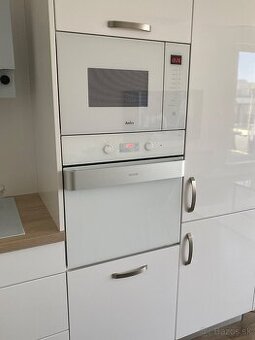 SET mikrovlnka Amica+trúba Gorenje