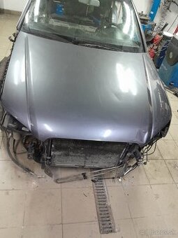 Kapota audi A4