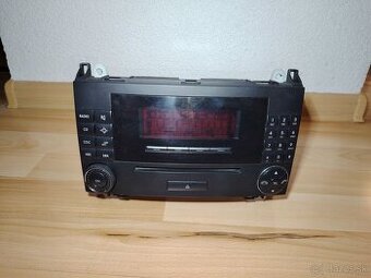 Autorádio Mercedes b180