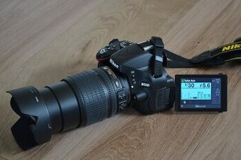 Nikon d5100 s VR objektivom 18 - 105 AF nafotene iba 500 sn.