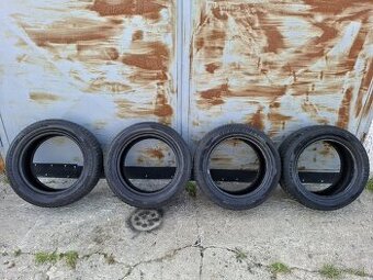 Zimné pneumatiky 235/55 R17