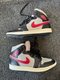 NIKE Jordan 1 mid college grey gym - 1
