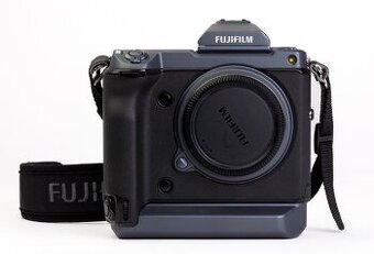 FujiFilm GFX 100 telo + SmallRig držiak (Bazár)