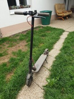 Kolobežka  na  súčiastky