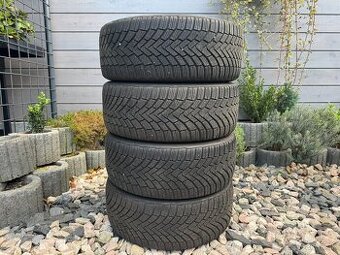 225/45 R17