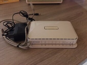 Netgear WNR2200  WiFi router