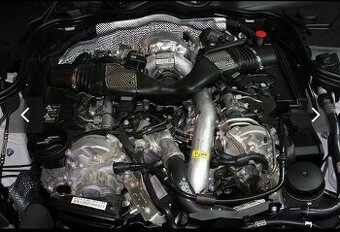 Predám komponenty z motora OM642 Mercedes