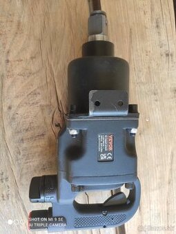 Vzduchový rázový uťahovák