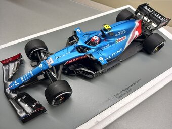 F1 ALPINE A521 ESTEBAN OCON VÍTĚZ GP MAĎARSKA 2021 SPARK