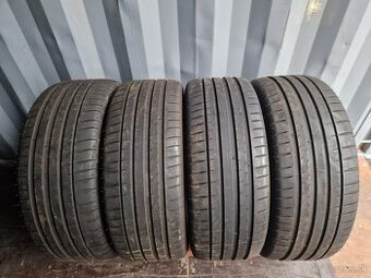 235/45 R19 Michelin Pilot Sport 4