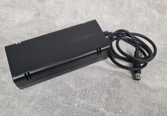 Predám Xbox 360 rgh 3 ,usb kluc 128gb