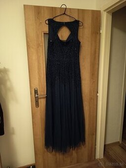 Predám dlhé šaty na ples veľkosť 38