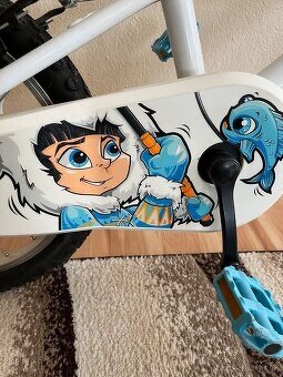 Detský bicykel 16”+kolobežka+chrániče na odrážadlo