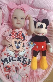 Realistická bábika Saskia