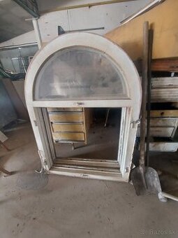 Staré drevené okná