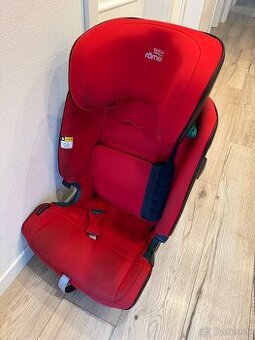 Predam detsku autosedacku Britax Romer i-Size