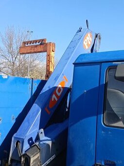 Predam  valnik Man z hydraulickou rukou